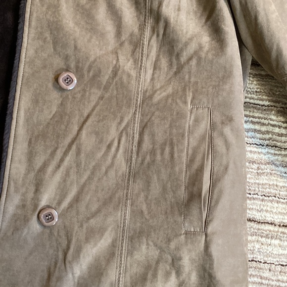 Hooded Weather Resistant Reversible Faux Fur Coat - Picture 6 of 10